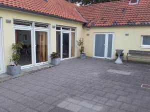 lngfld_biergarten_i.jpg lngfld_biergarten_i.jpg